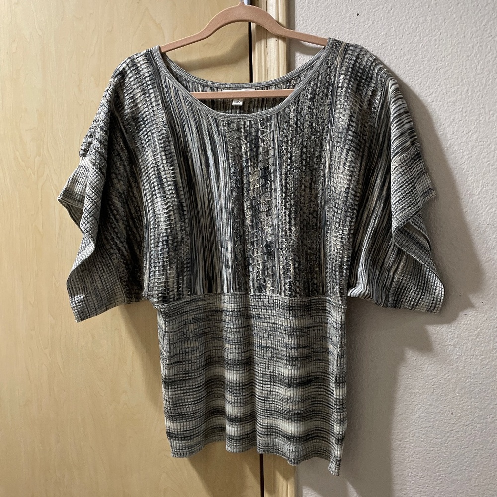 Women XL Gorgeous Knit Stretch Boho Top Blouse Flattering Style
